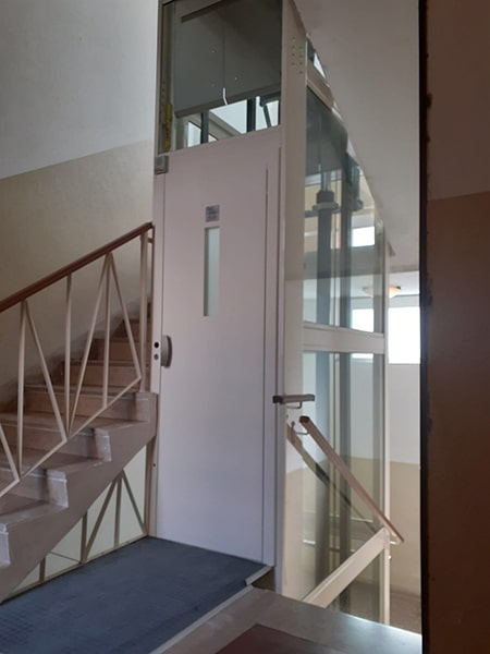 impianto-speciale-ascensore-in-palazzo-ristrutturato